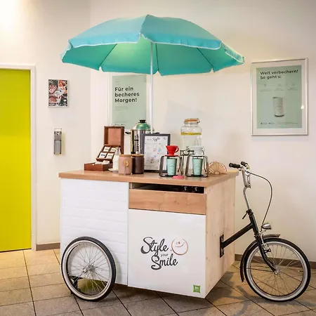 Ibis Styles Hamburg Alster City-2